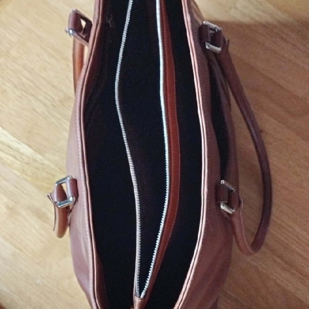 Coach Hampton Business Tote - Picture 11 of 15